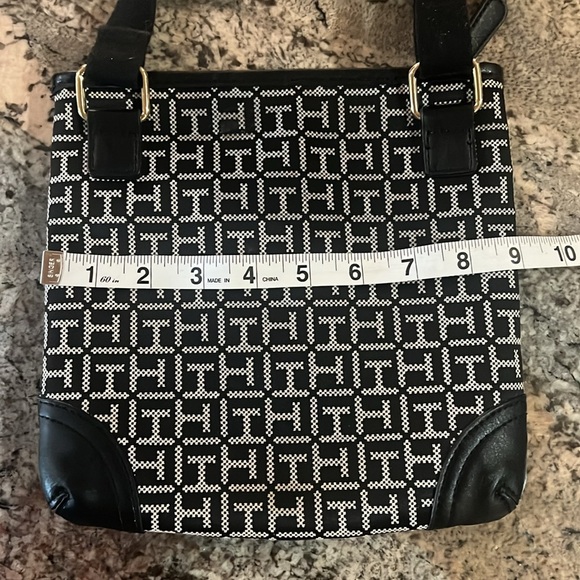 Tommy Hilfiger Bag - Picture 7 of 7